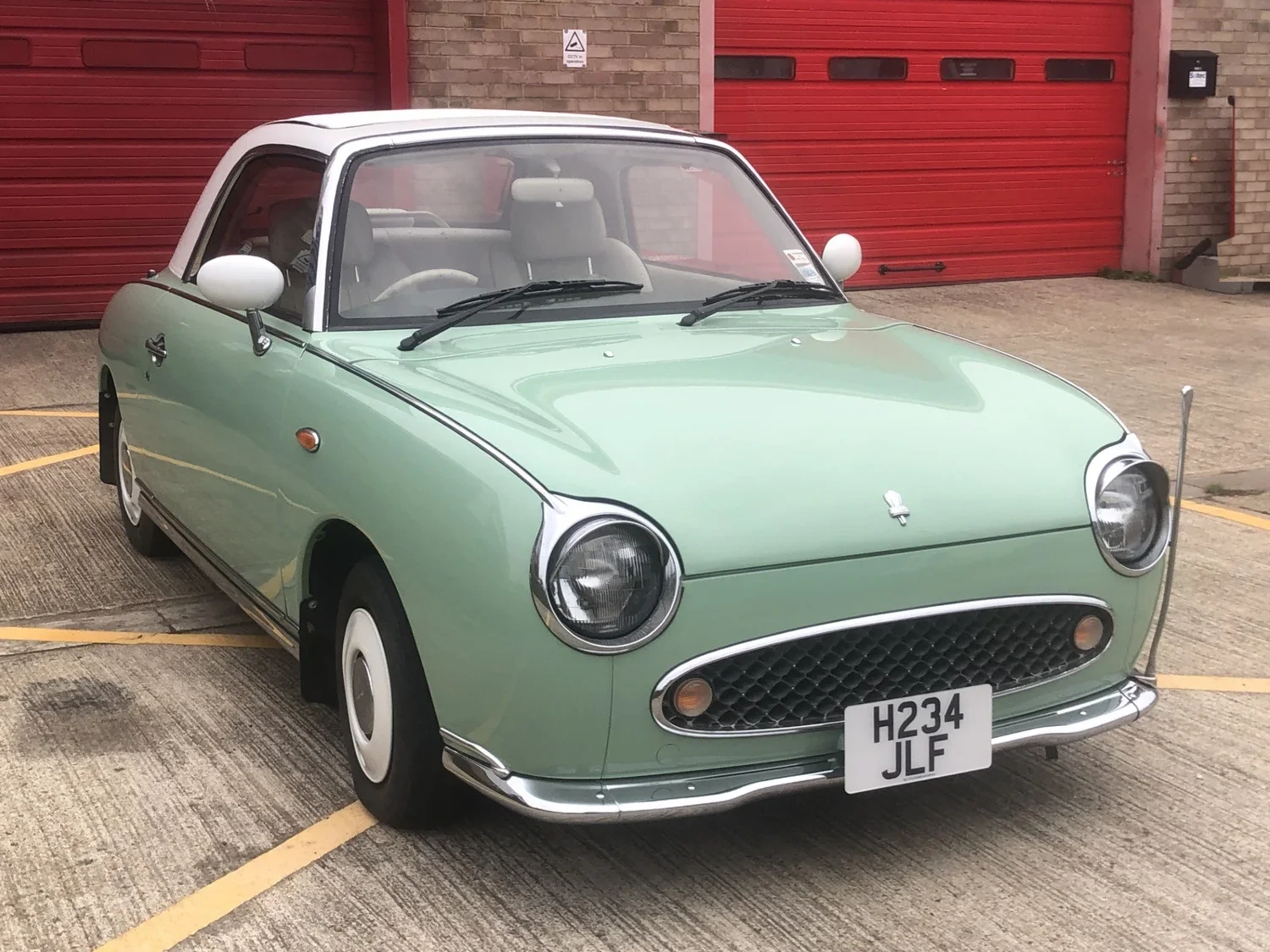 Emerald Green Nissan Figaro – 46,000 miles