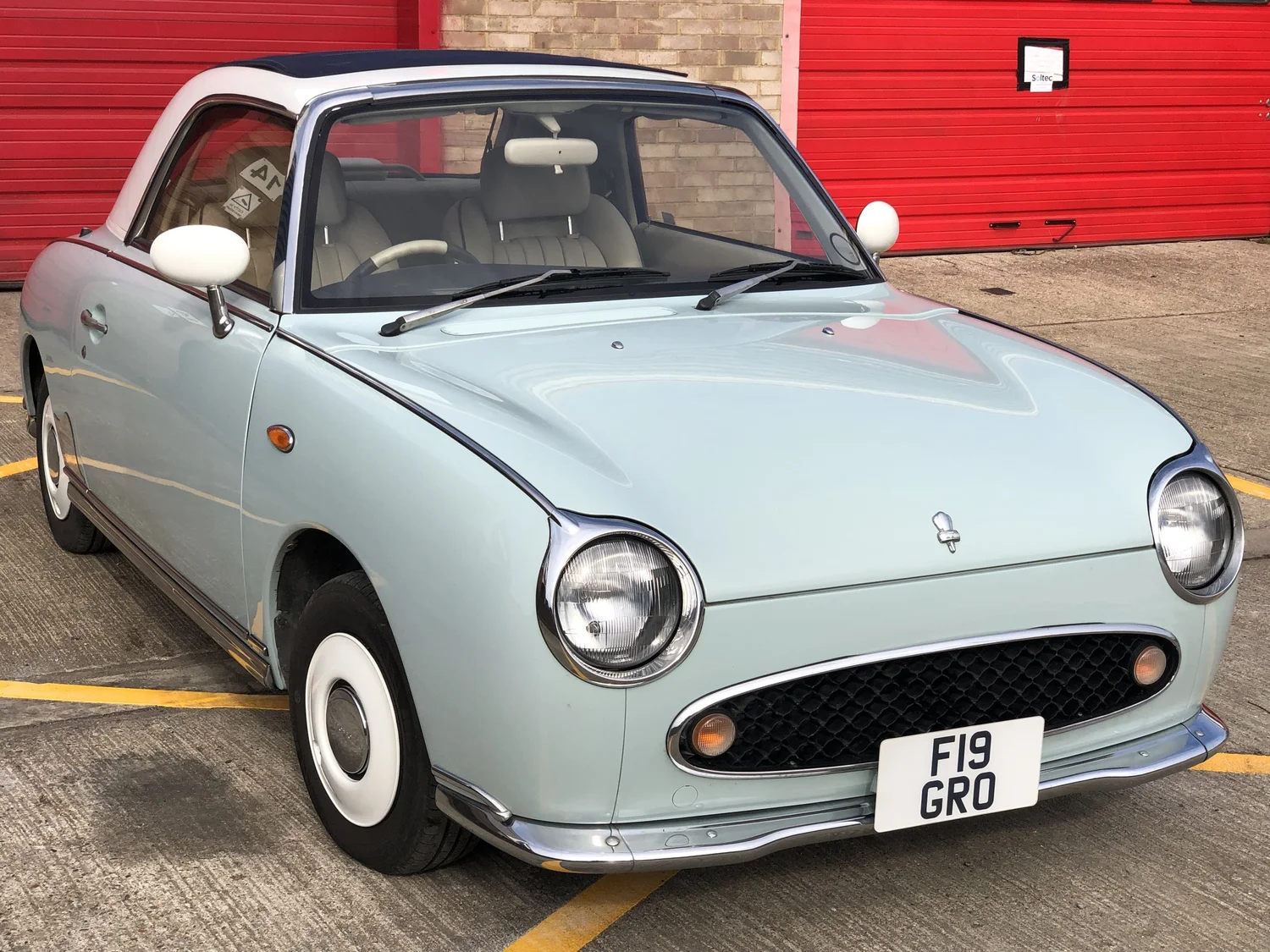 Pale Aqua Nissan Figaro – 46,000 miles